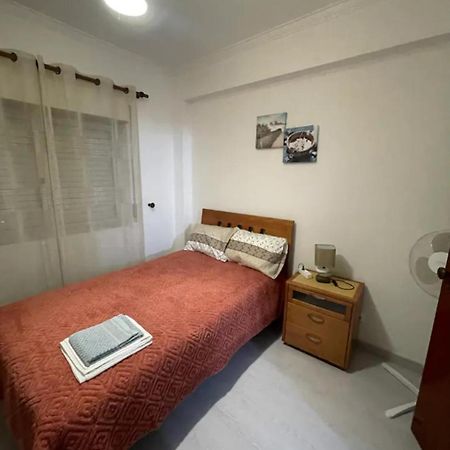 Апартаменти Quarto Calmo E Acolhedor Алмада Екстер'єр фото