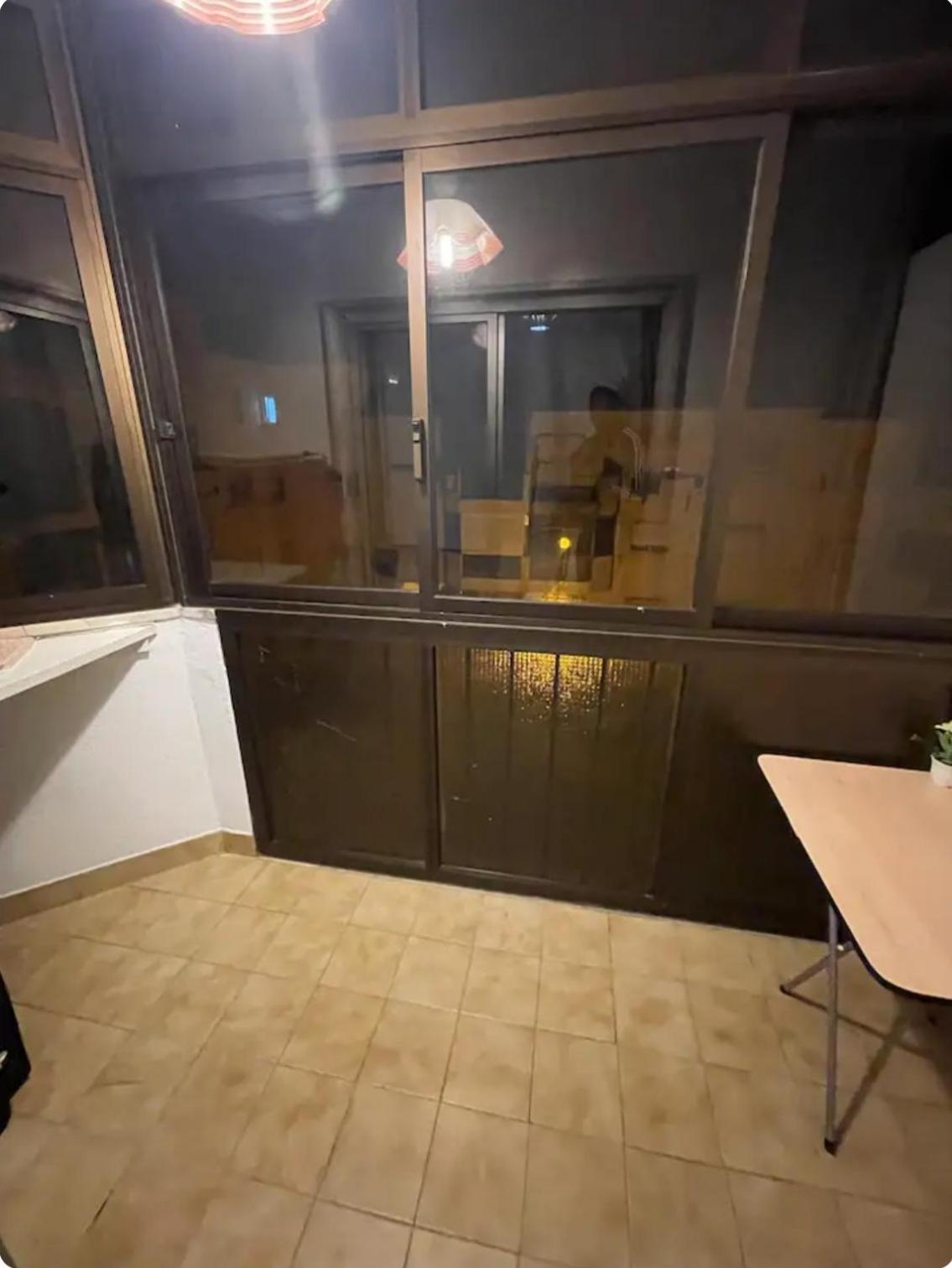 Апартаменти Quarto Calmo E Acolhedor Алмада Екстер'єр фото