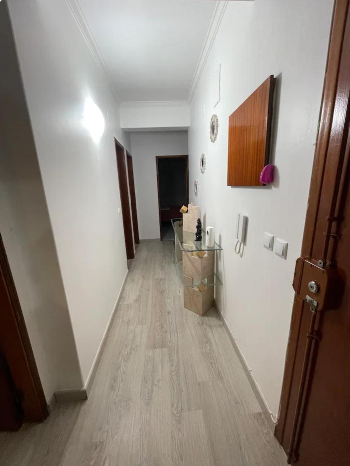 Апартаменти Quarto Calmo E Acolhedor Алмада Екстер'єр фото